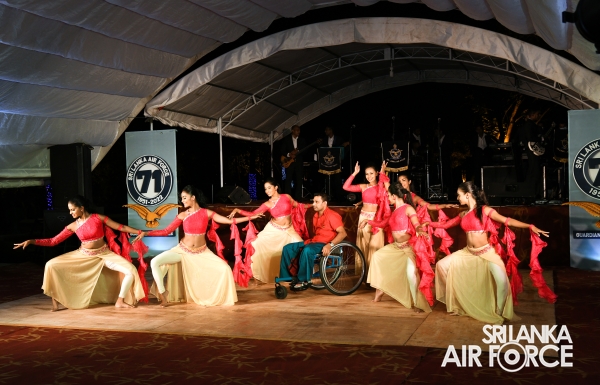 WAR VETERAN INMATES HONOURED BY COMMANDER OF THE AIR FORCE AT ‘MIHINDU SETH MEDURA’, ATTIDIYA